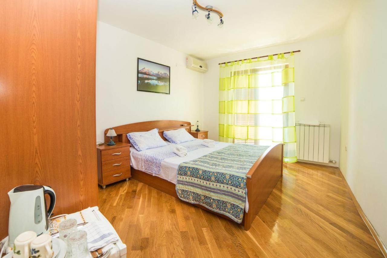 Rooms Glavan 63 Ровінь Екстер'єр фото