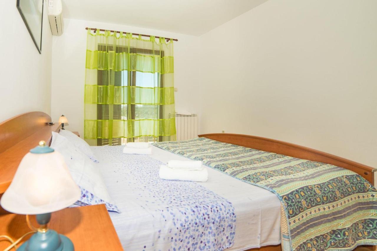 Rooms Glavan 63 Ровінь Екстер'єр фото