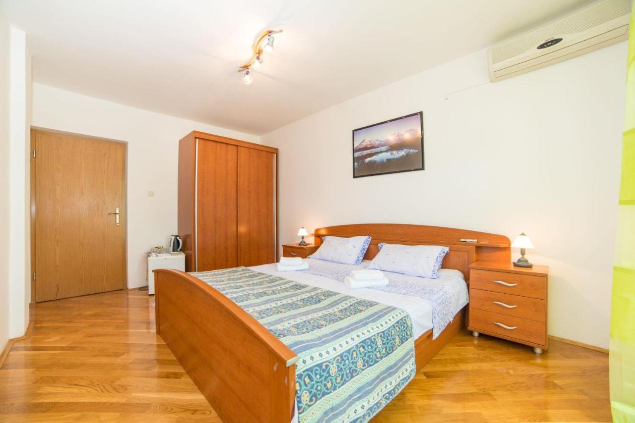 Rooms Glavan 63 Ровінь Екстер'єр фото