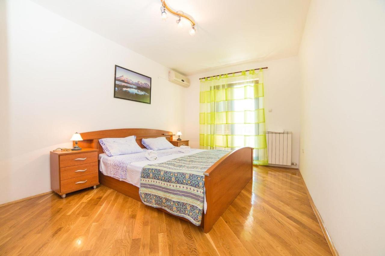 Rooms Glavan 63 Ровінь Екстер'єр фото